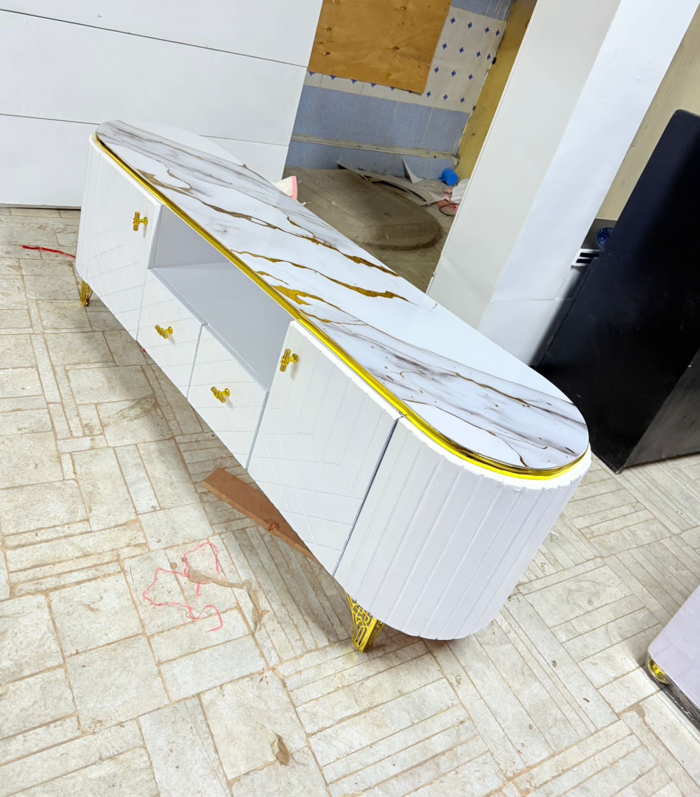6ft Luxury TV Stand with Marble - Effect Top – Gold - Trim Media Console with Drawers&nbsp; - enkajihomestore